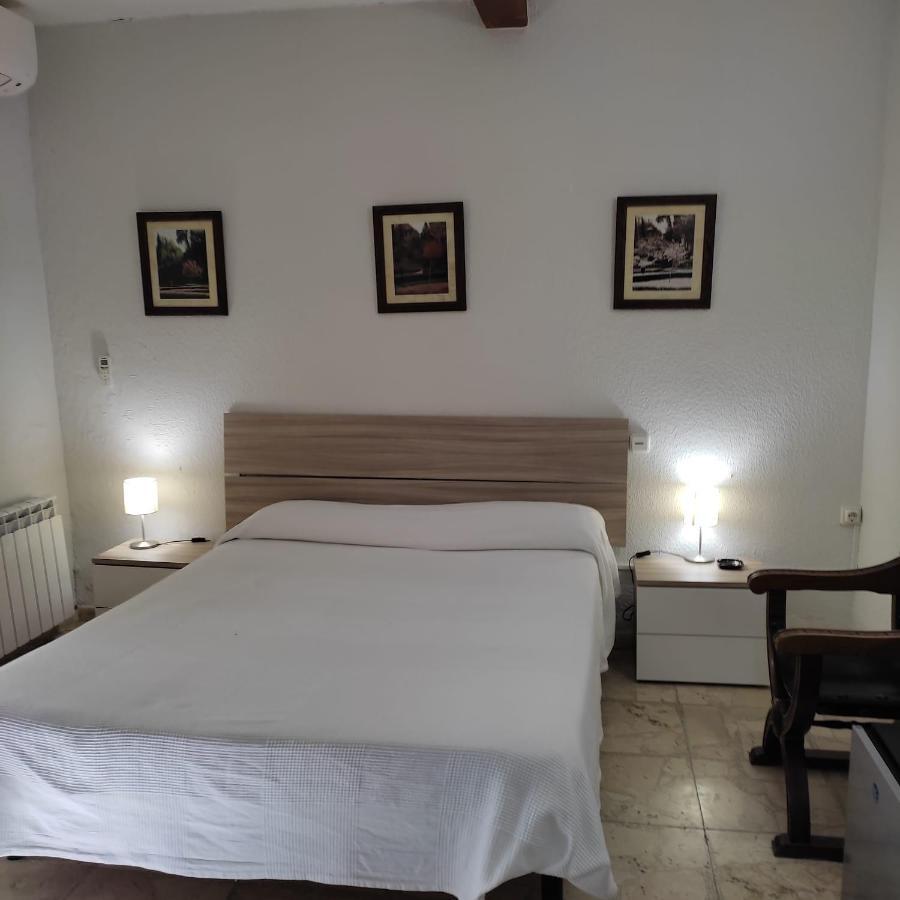 Hostal Castilla Aranjuez Extérieur photo