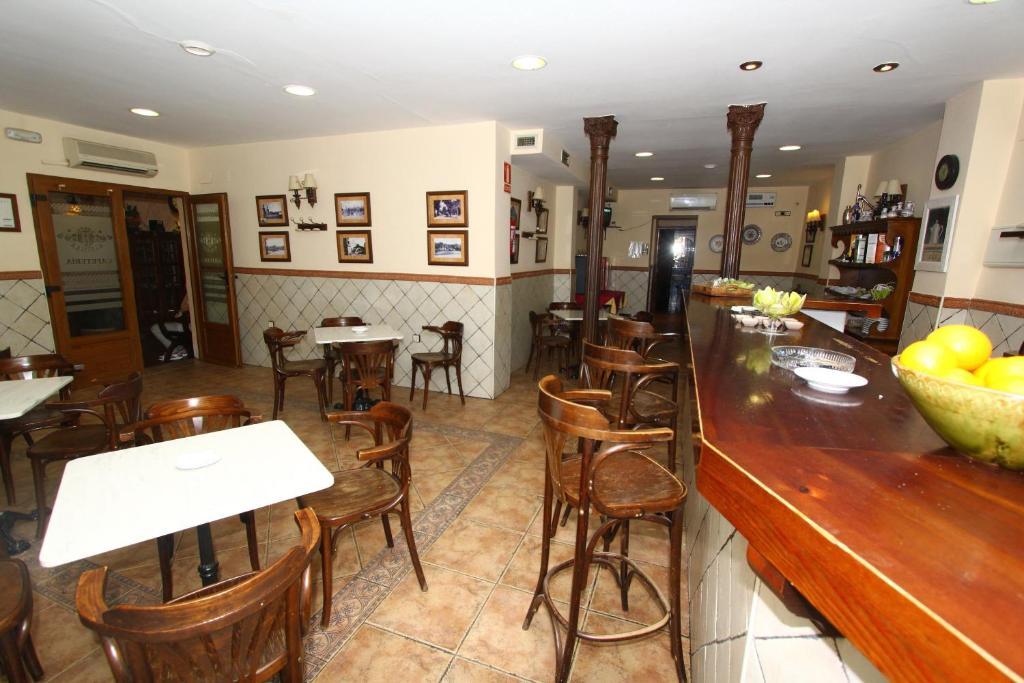 Hostal Castilla Aranjuez Extérieur photo
