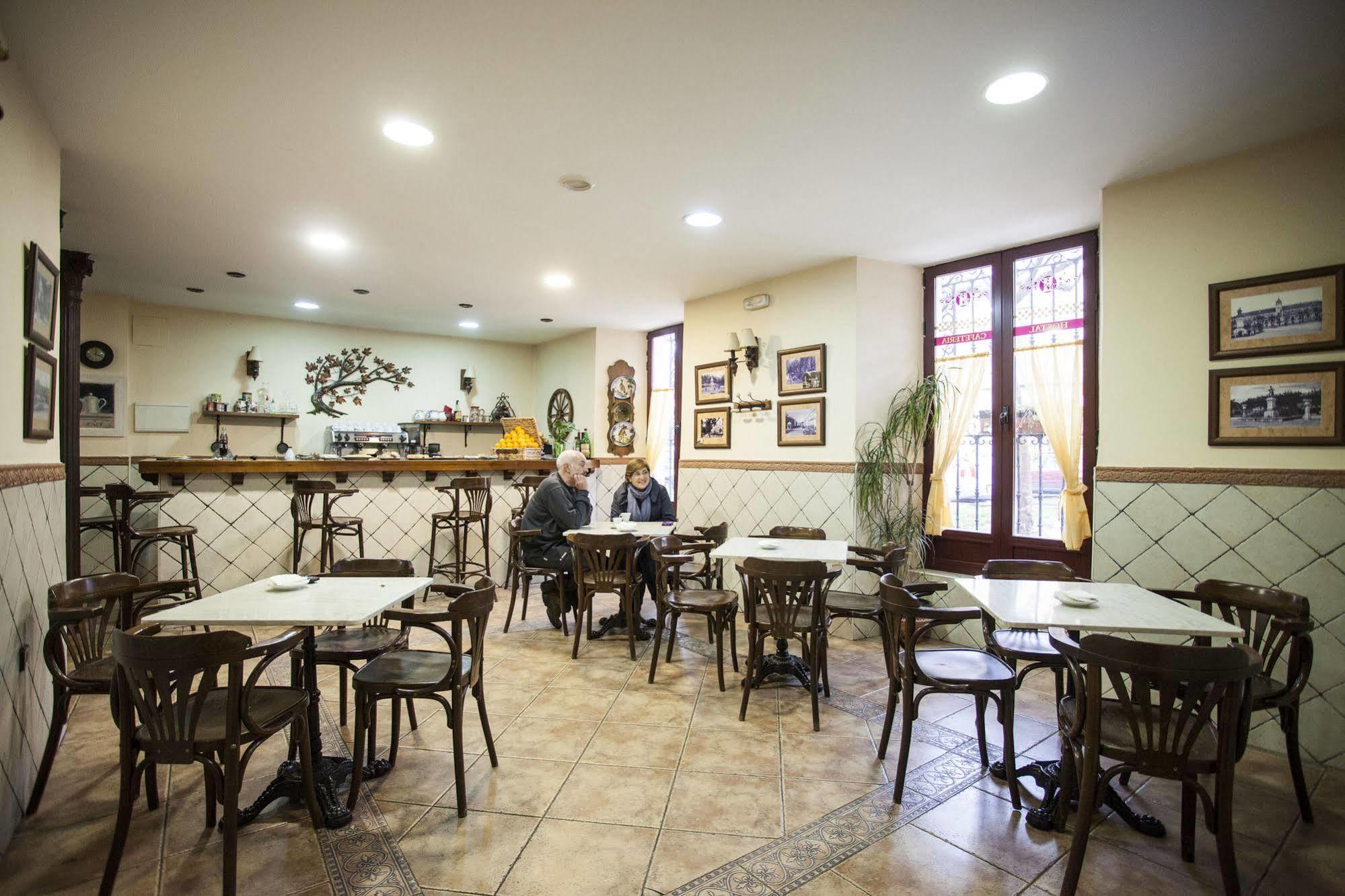 Hostal Castilla Aranjuez Extérieur photo