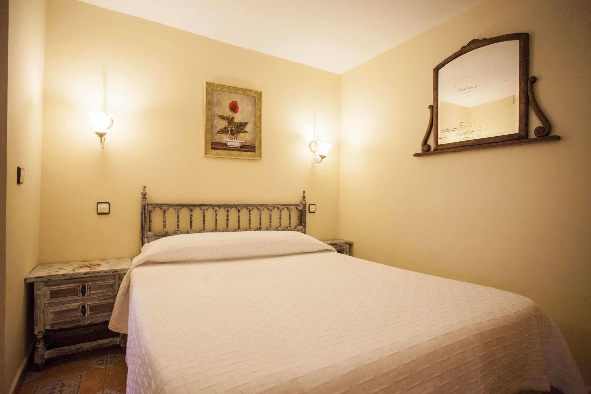 Hostal Castilla Aranjuez Extérieur photo